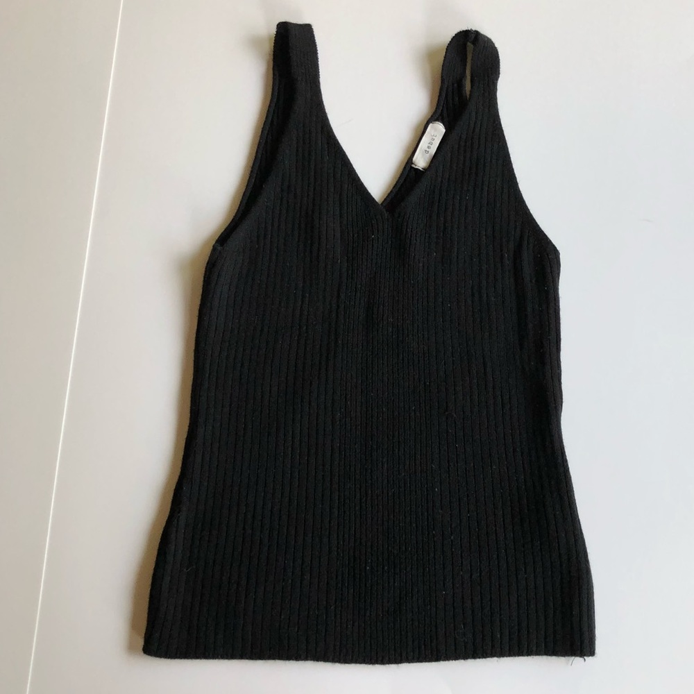 DEBUT Black Ribbed Knit tank